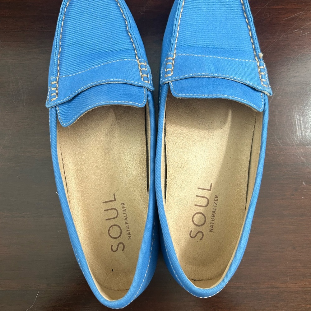 SOUL Naturalizer Women's Vibrant Blue Flats